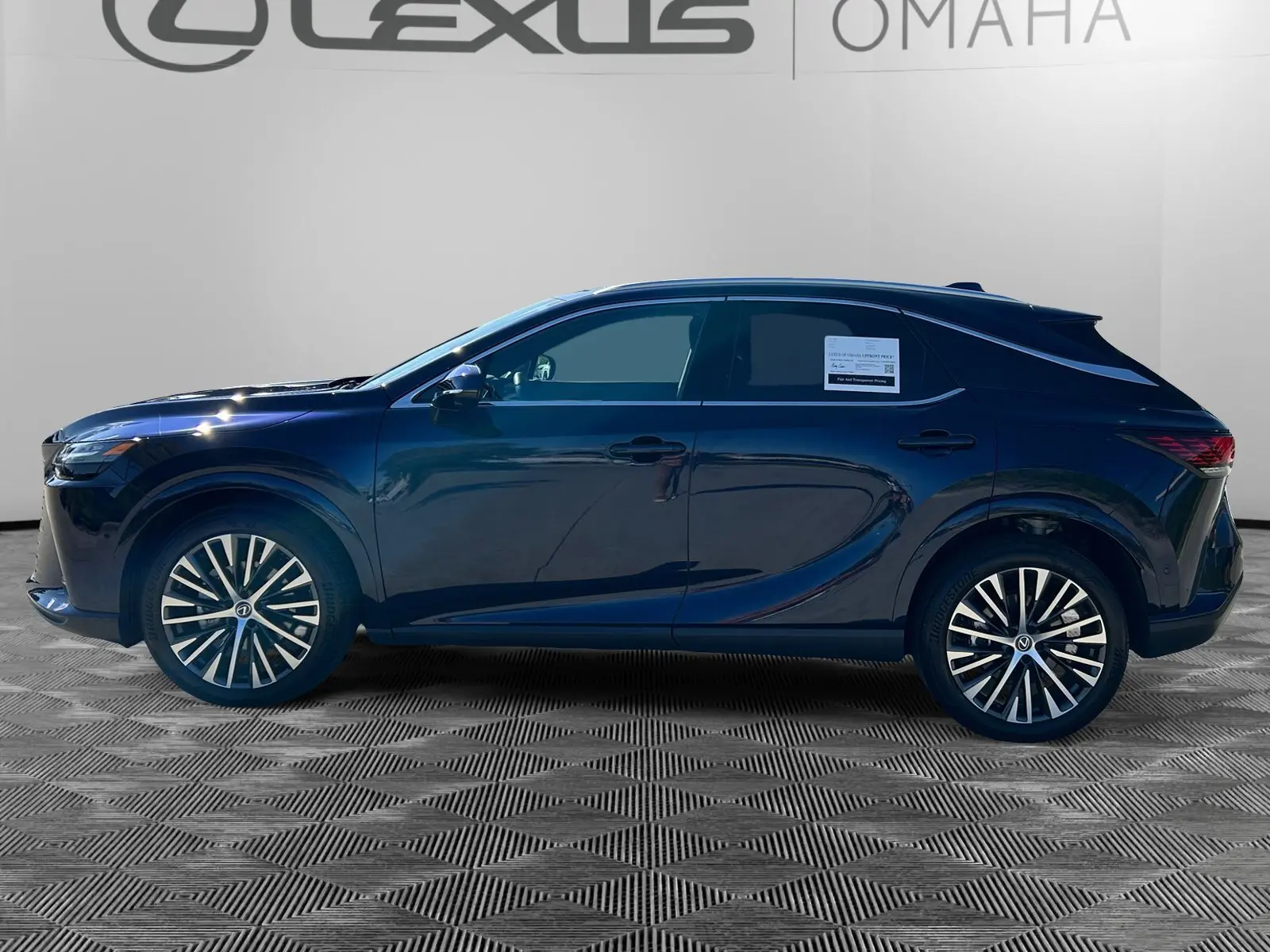 2024 Lexus RX 350 Premium AWD photo 2