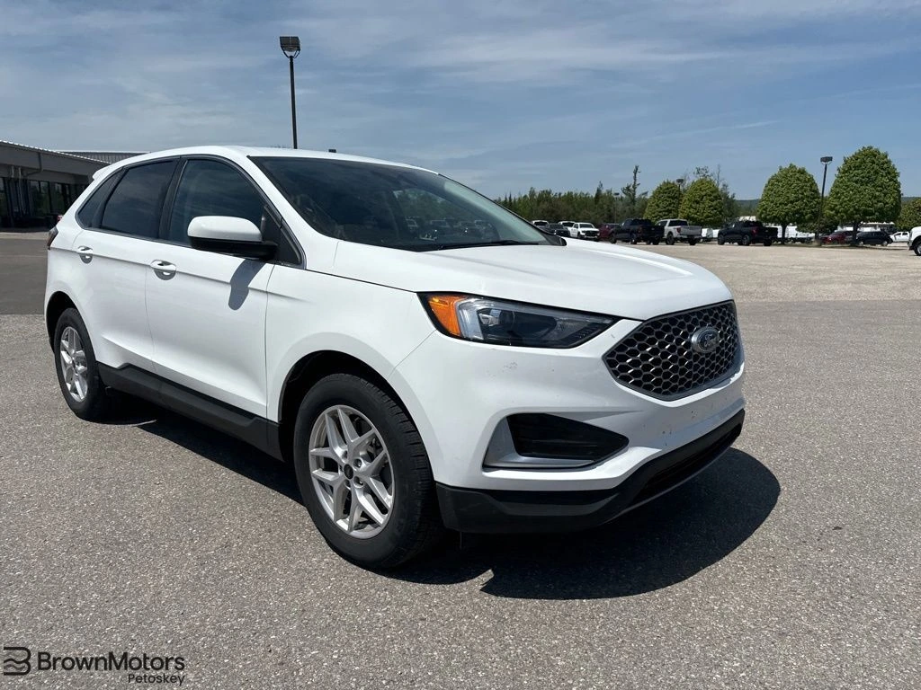 2024 Ford Edge SEL AWD's photo