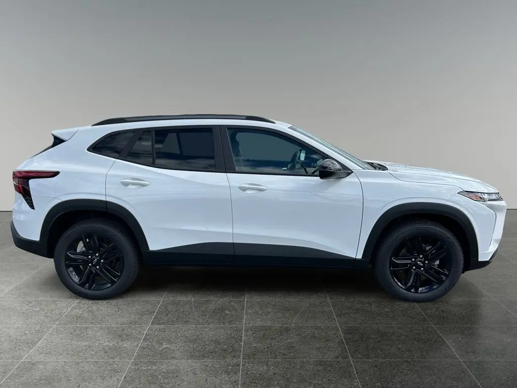 2026 Chevrolet Trax ACTIV photo 8