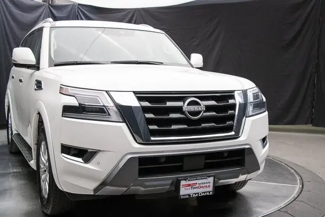 2024 Nissan Armada SV photo 2