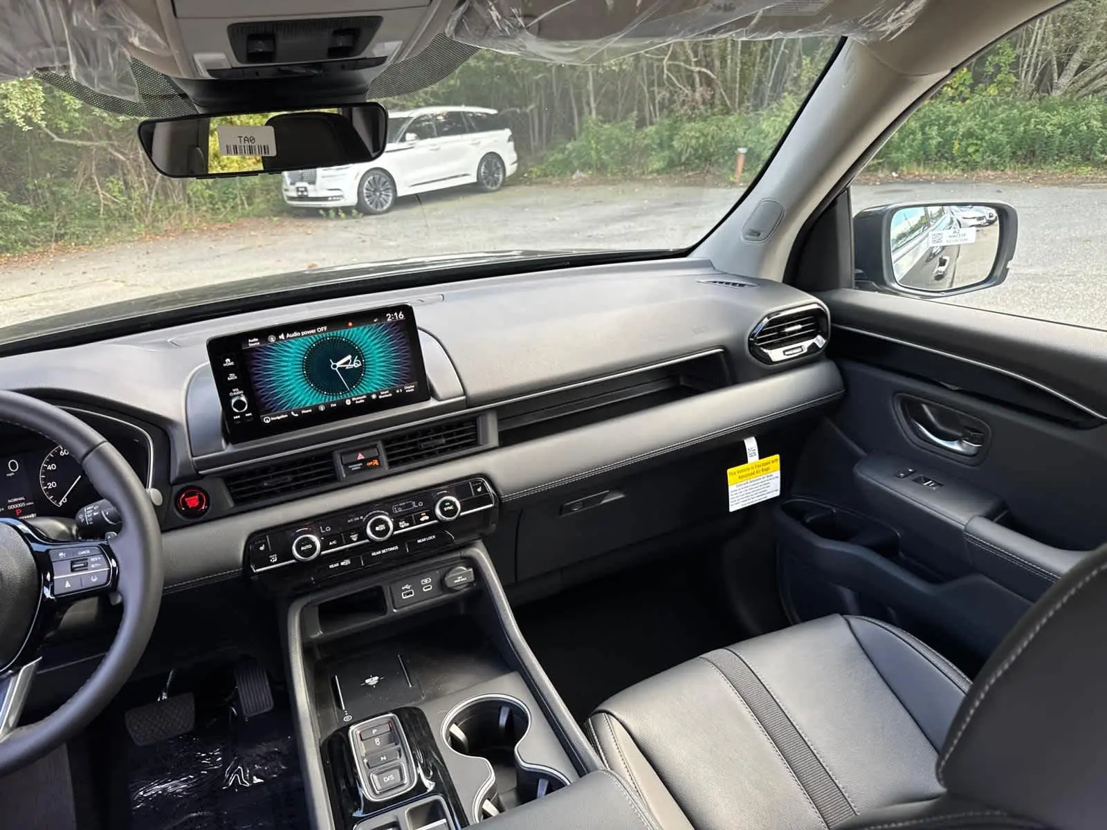2025 Honda Pilot Touring photo 32