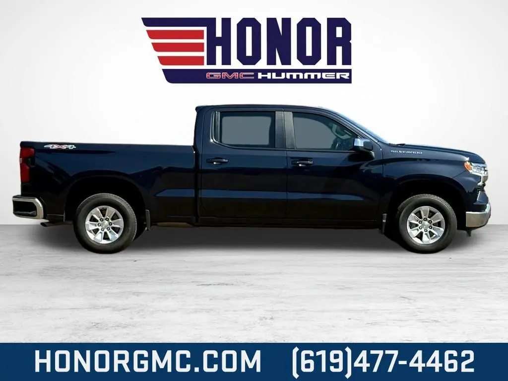 2023 Chevrolet Silverado 1500 LT photo 2