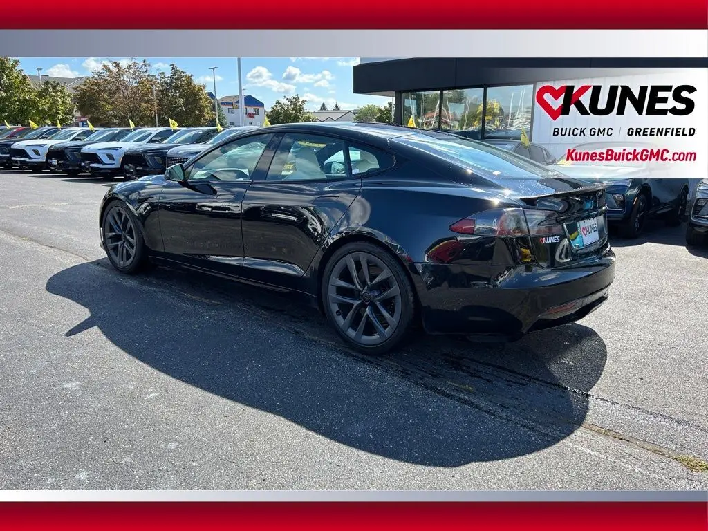 2022 Tesla Model S Plaid photo 6
