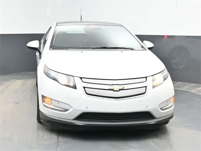 2012 Chevrolet Volt Base photo 3