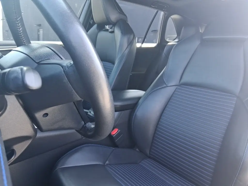 2021 Toyota RAV4 Hybrid XSE photo 15