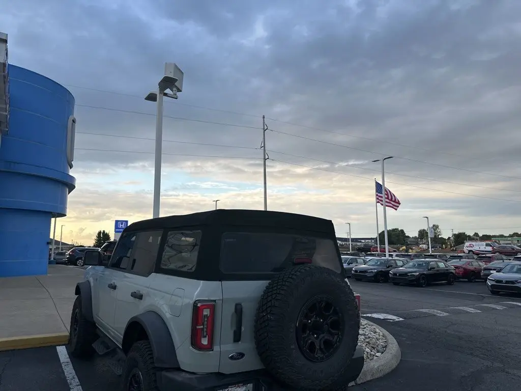 2024 Ford Bronco photo 3