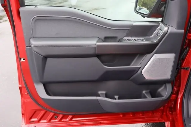 2025 Ford F-150 Lariat photo 23