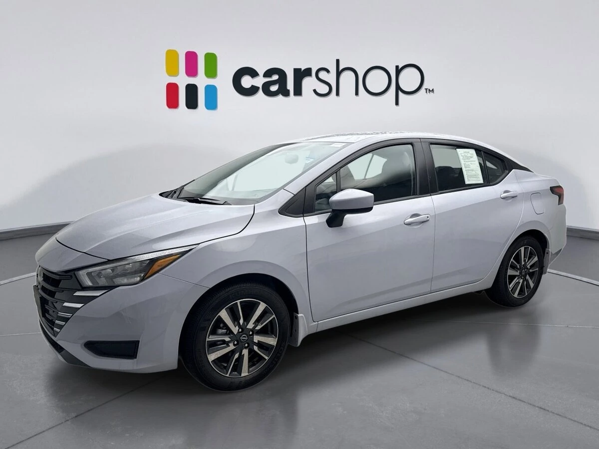 2025 Nissan Versa 1.6 SV CVT's photo