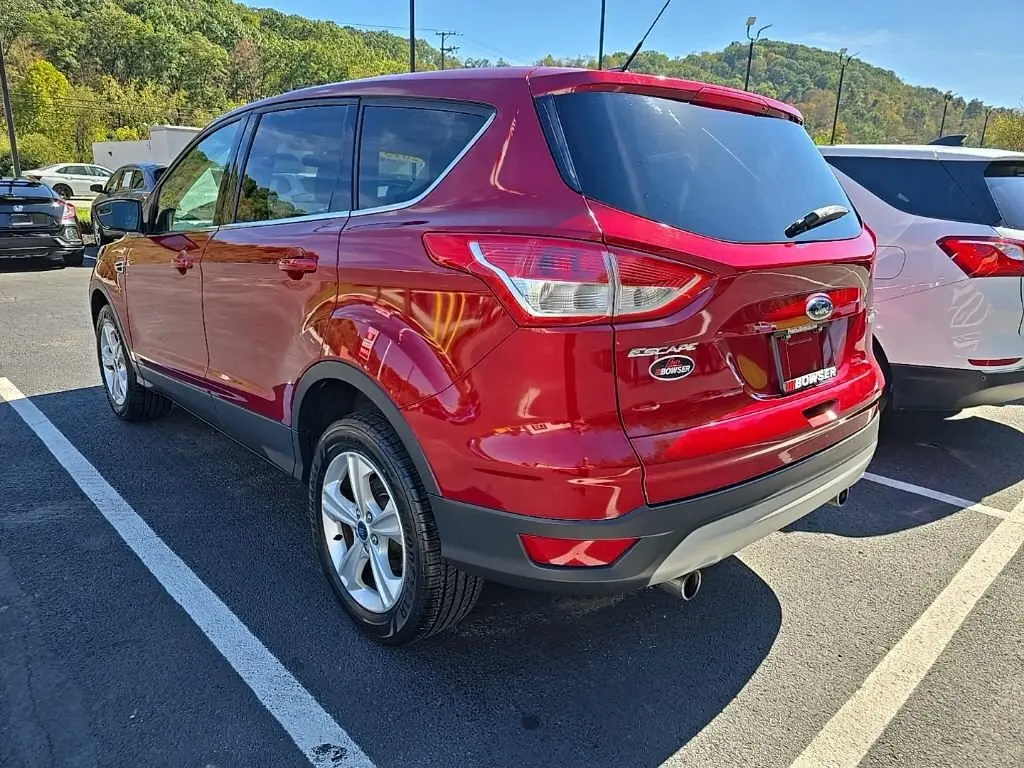 2013 Ford Escape SE photo 2