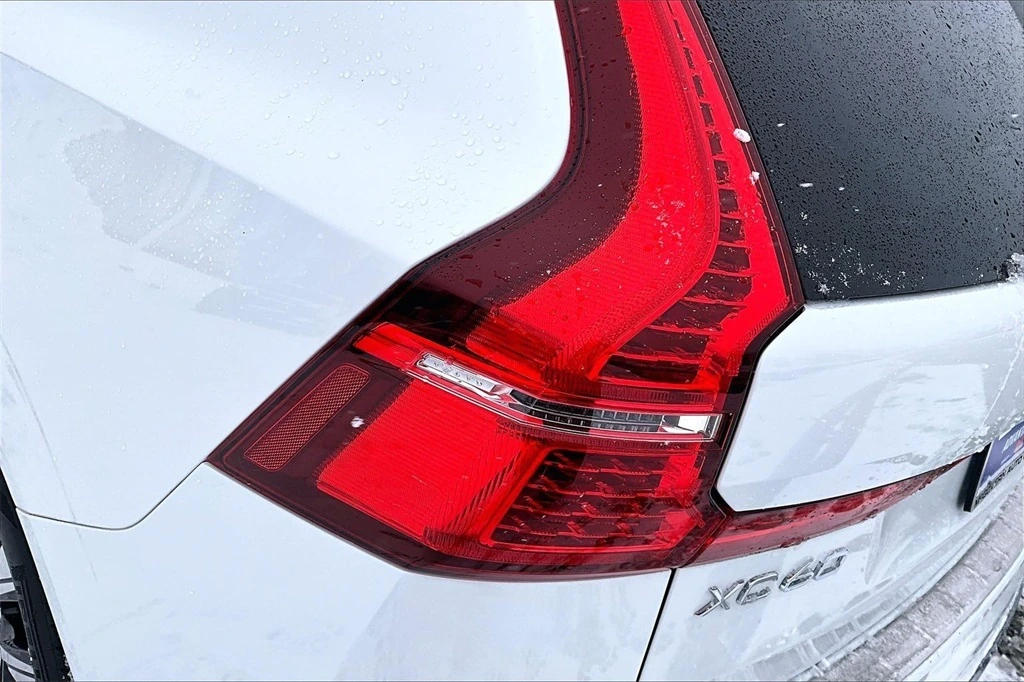 2023 Volvo - image 22