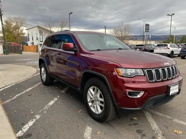 2018 Jeep Grand Cherokee Laredo E photo 4