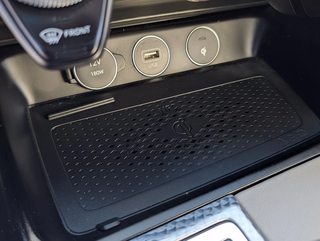 2023 GENESIS G70 Standard - Photo 27