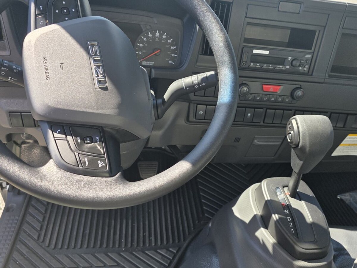 2026 Isuzu NRR in Tacoma, WA — photo 8