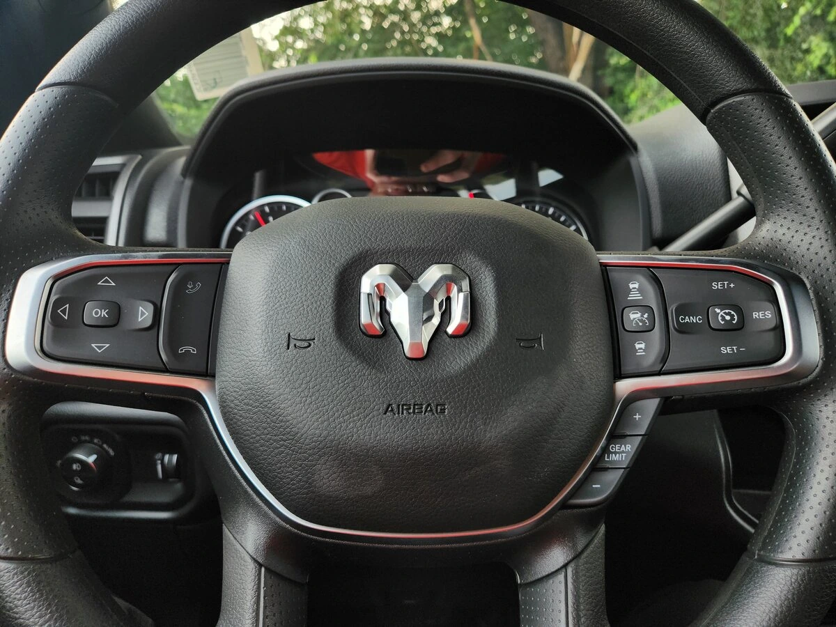 2025 RAM 2500 Tradesman - Photo 25