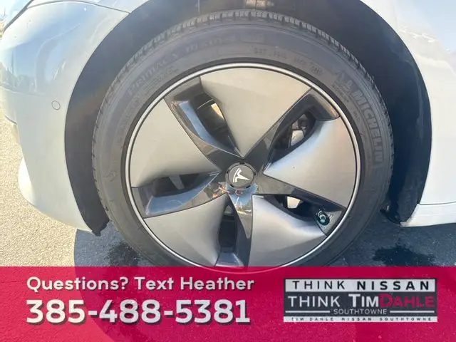 2019 Tesla Model 3 Long Range photo 15