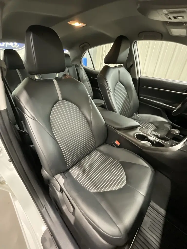 2024 Toyota Camry SE photo 12