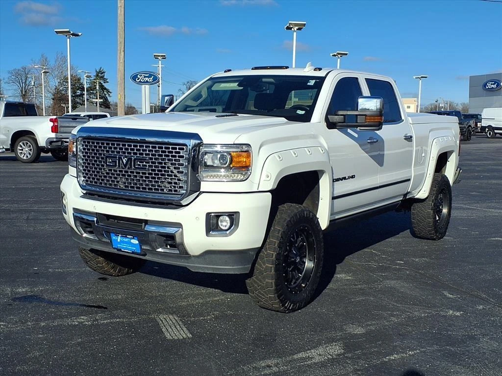 2016 GMC Sierra Denali's photo