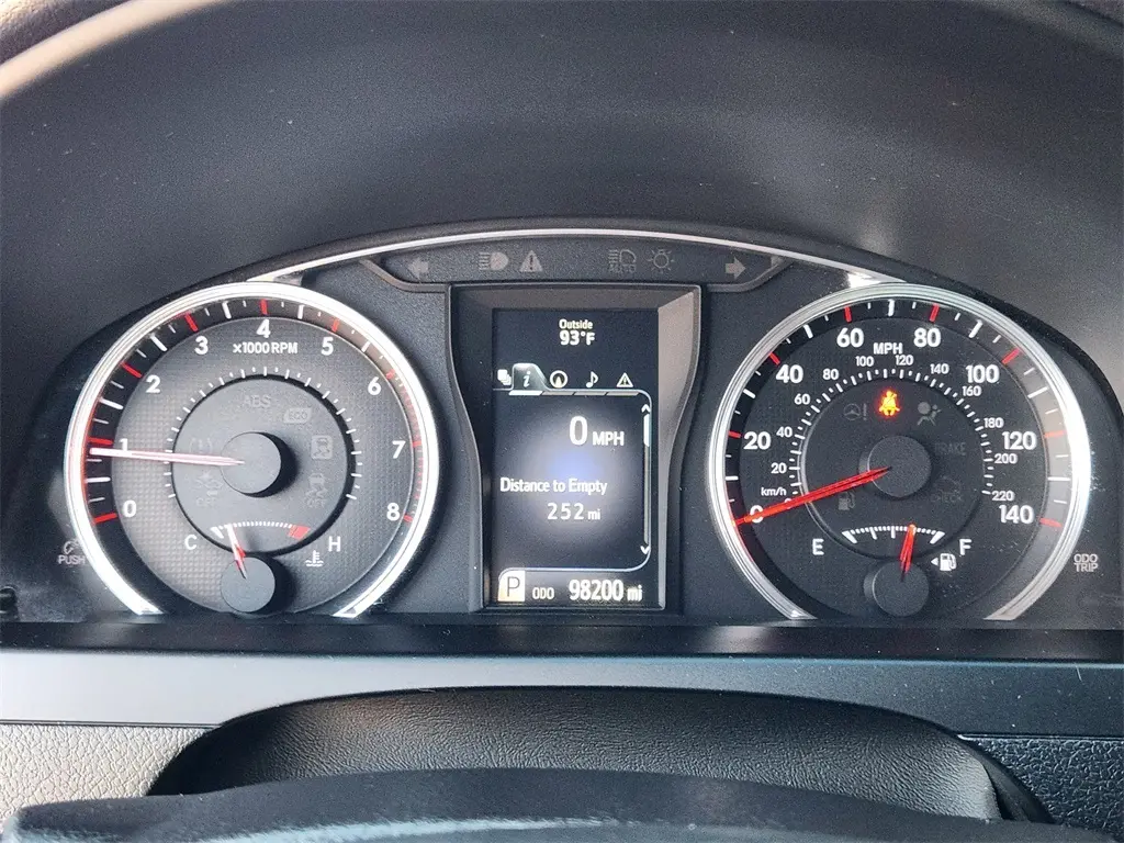 2016 Toyota Camry Base photo 9