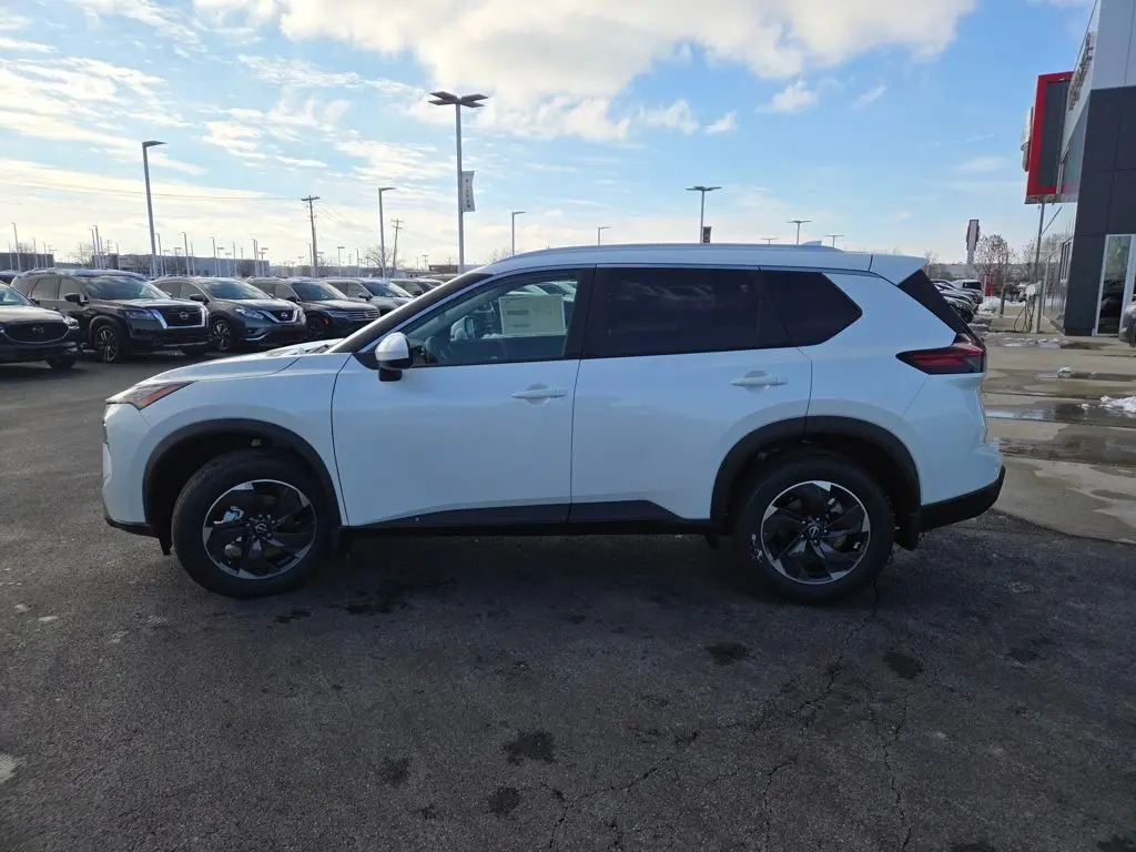 2026 Nissan Rogue SV photo 4