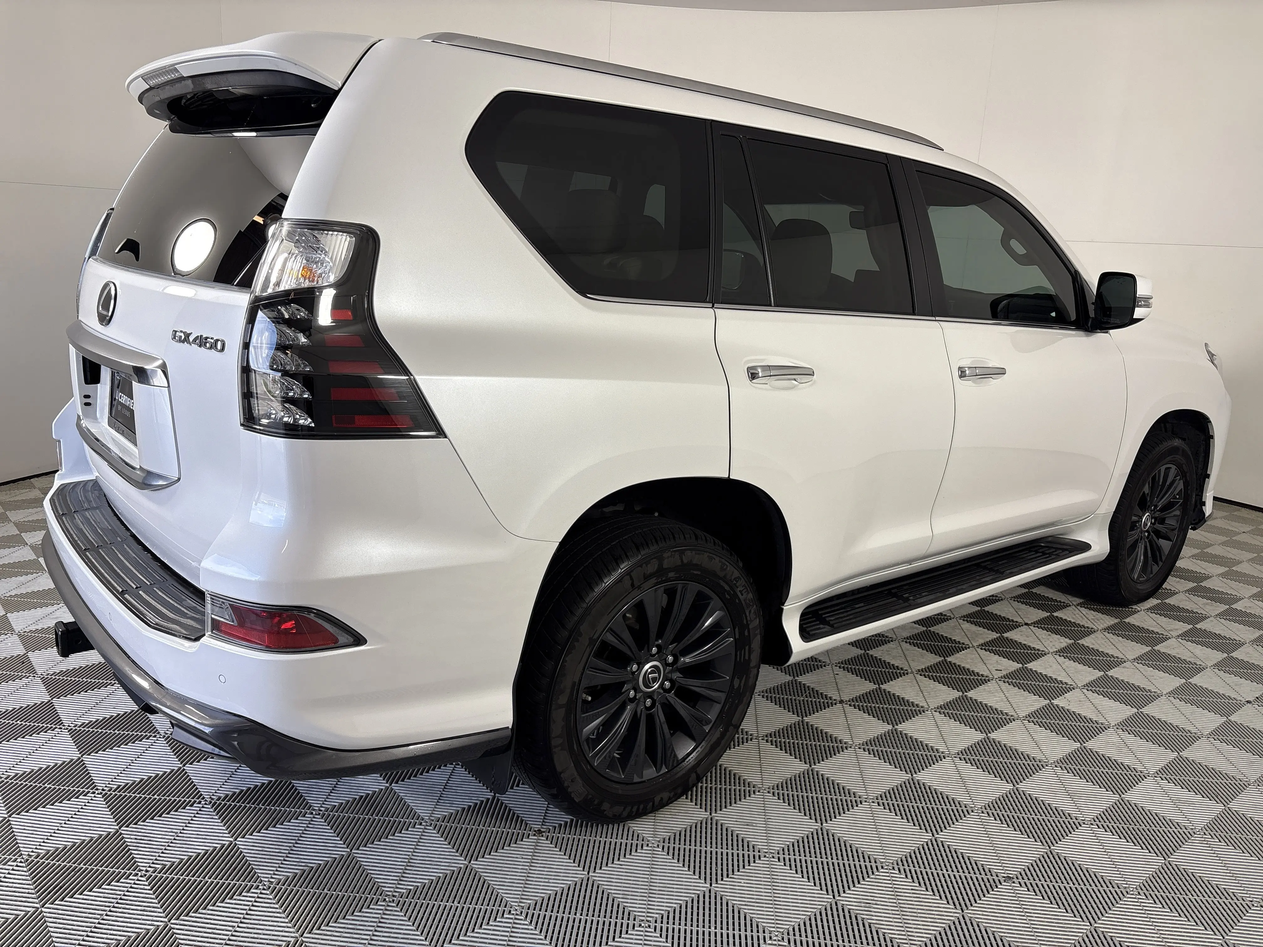 2023 Lexus GX 460 Premium photo 3