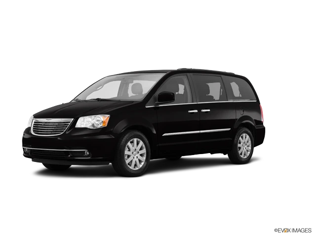 2015 Chrysler Town & Country Touring's photo
