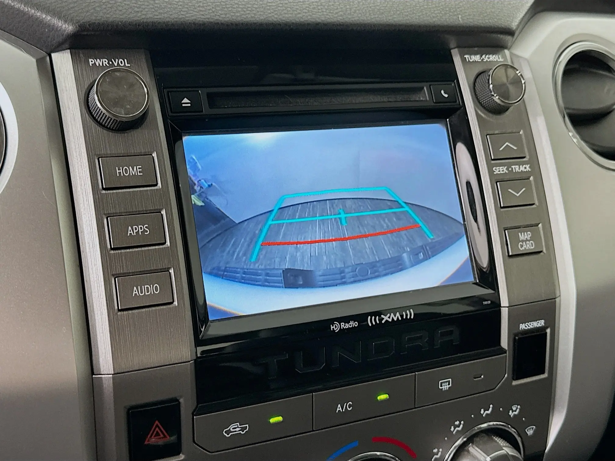 2017 Toyota Tundra SR5 CrewMax photo 27