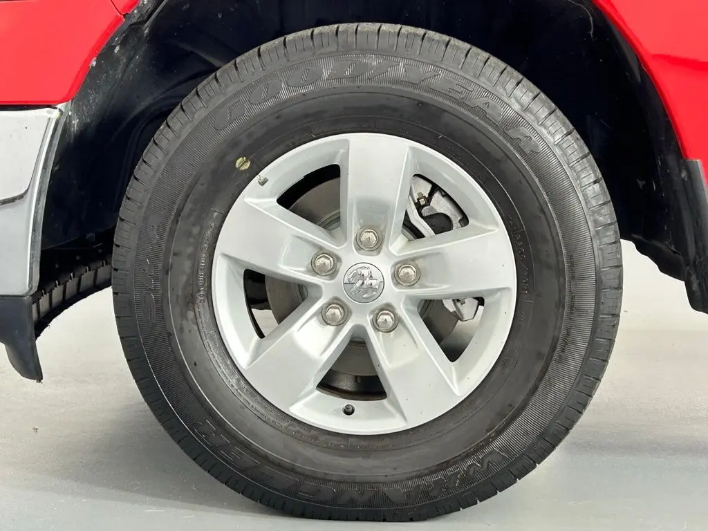 2023 Ram 1500 Classic SLT photo 29