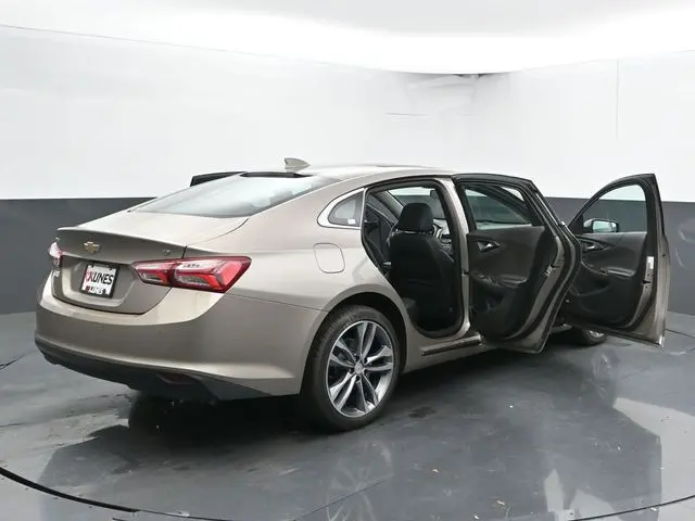 2024 Chevrolet Malibu Premier 2LT photo 51