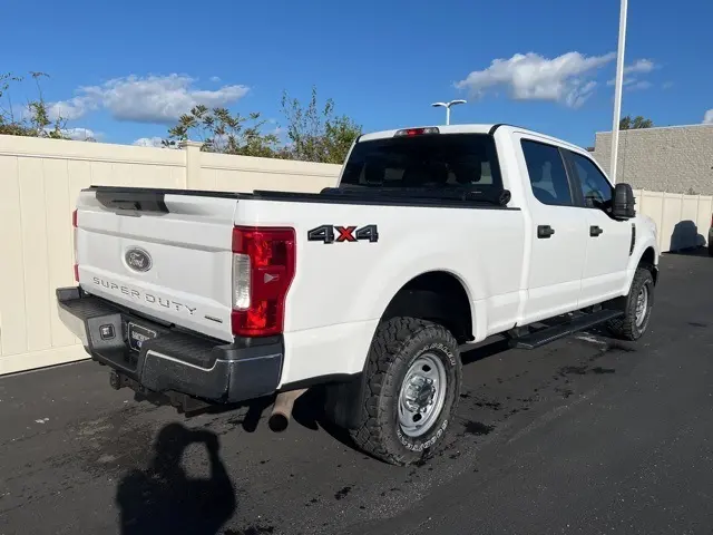 2017 Ford F-350 photo 3