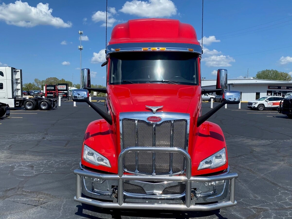2023 Peterbilt 579 — photo 8