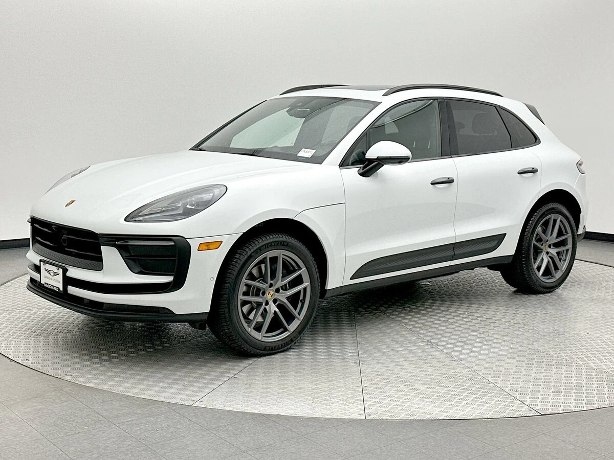 2022 Porsche Macan