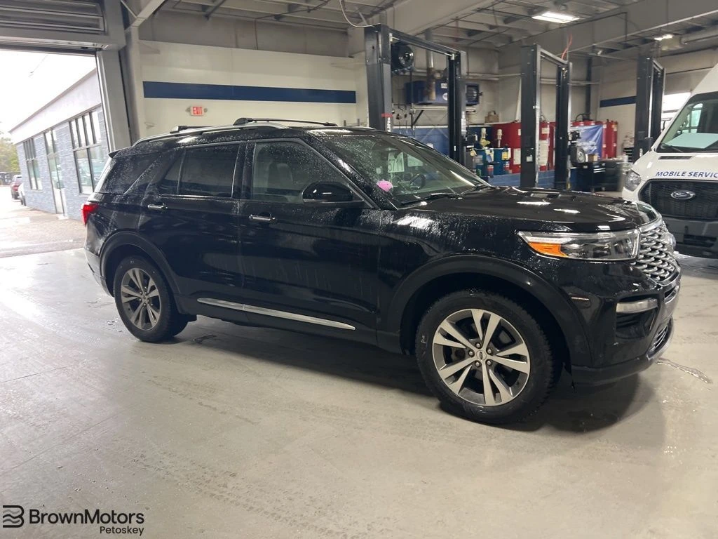 2020 Ford Explorer Platinum 4WD's photo