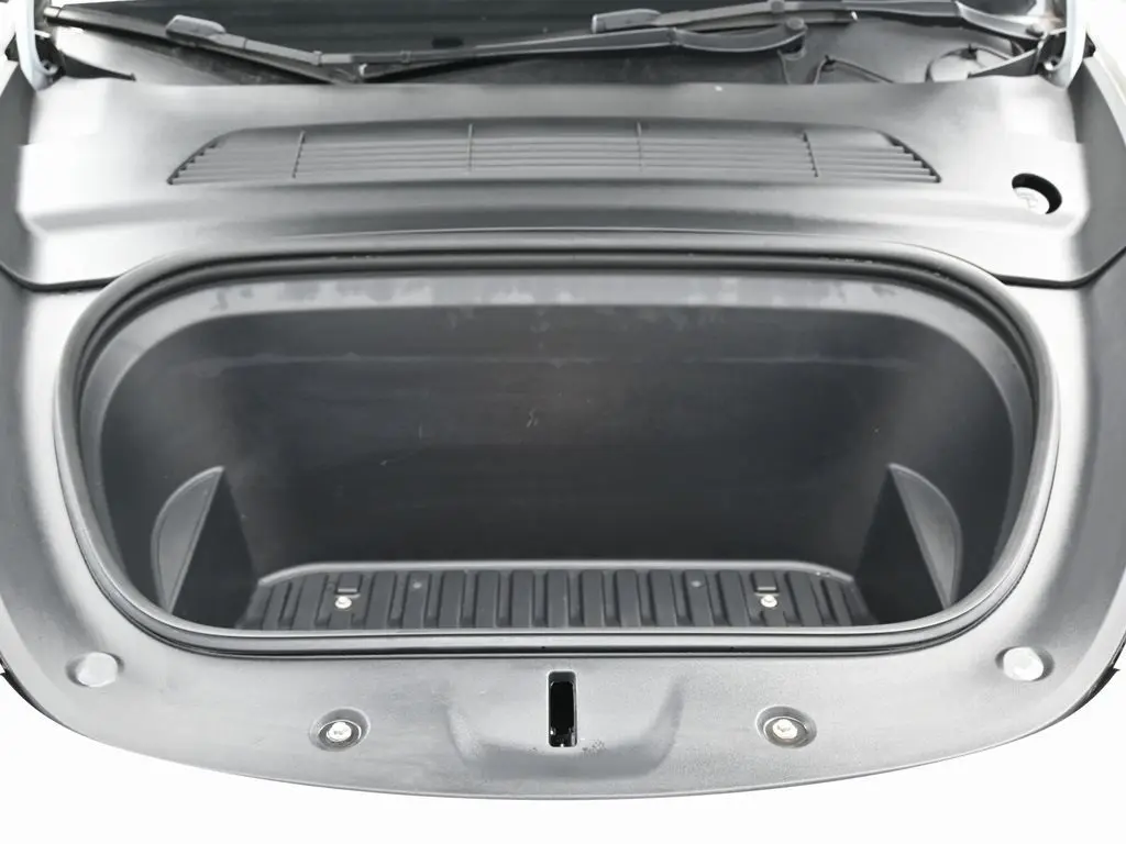 2022 Tesla Model Y Performance photo 35