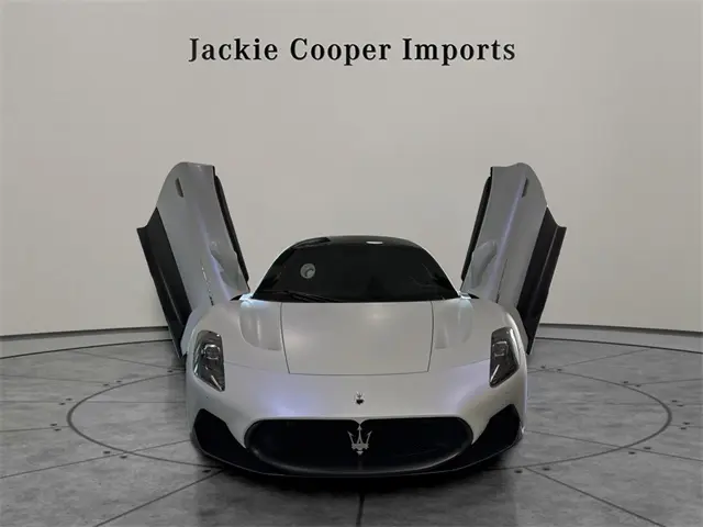 2022 Maserati MC20 Base photo 25