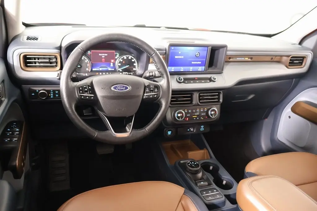 2022 Ford Maverick Lariat photo 2