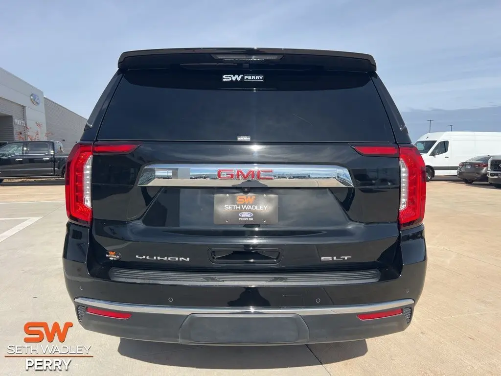 2024 Gmc Yukon SLT photo 2
