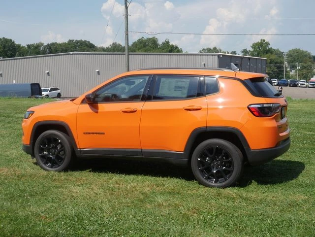 2026 Jeep Compass Latitude Altitude - Photo 9