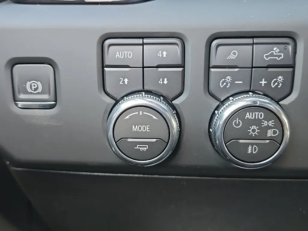 2025 Gmc Sierra HD Denali photo 15