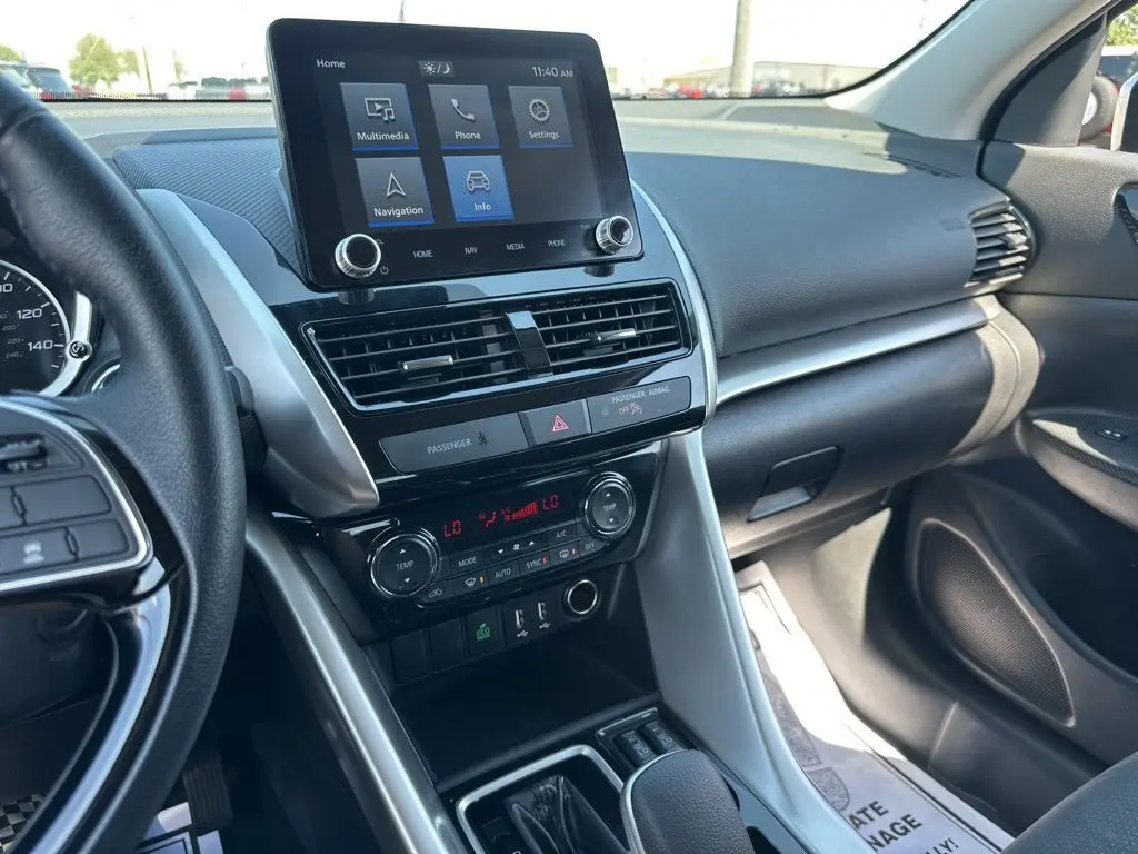 2024 Mitsubishi Eclipse Cross SEL photo 28