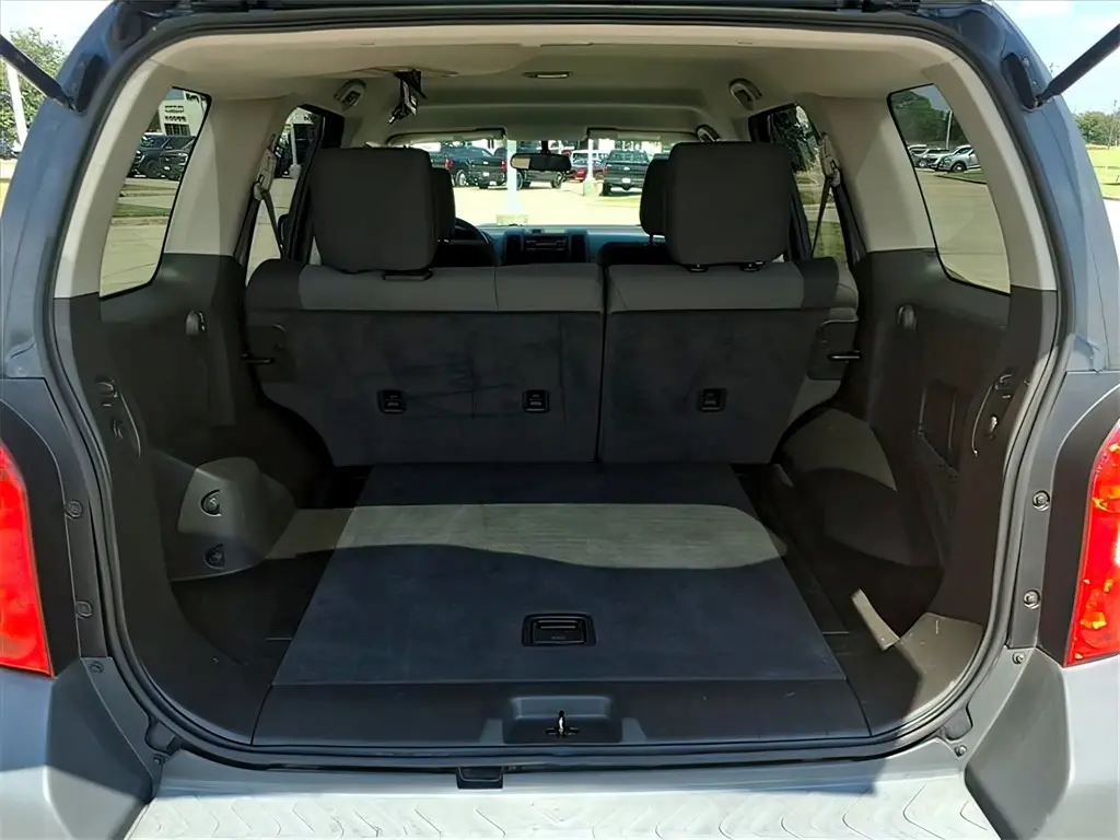2012 Nissan Xterra X photo 16