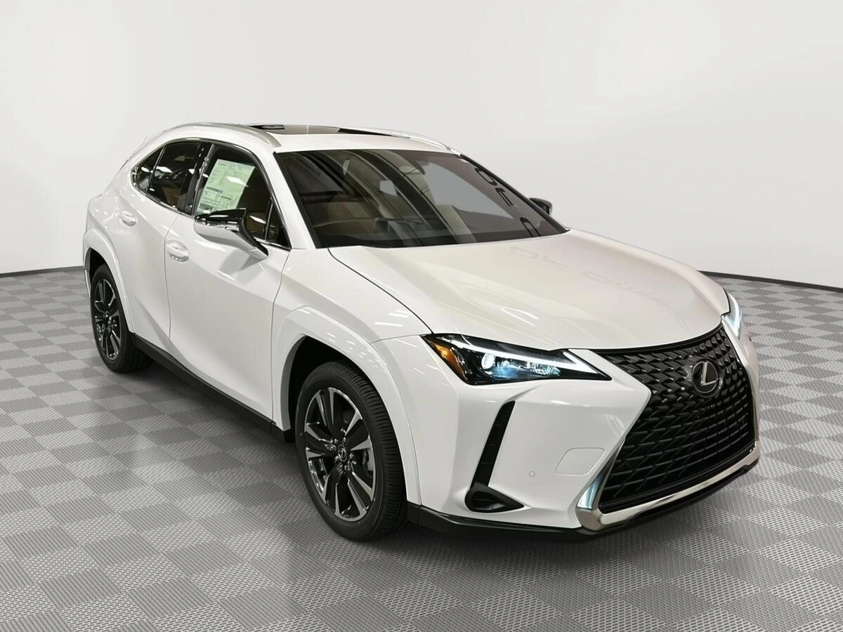 2026 Lexus UX 300h 300h Premium AWD's photo