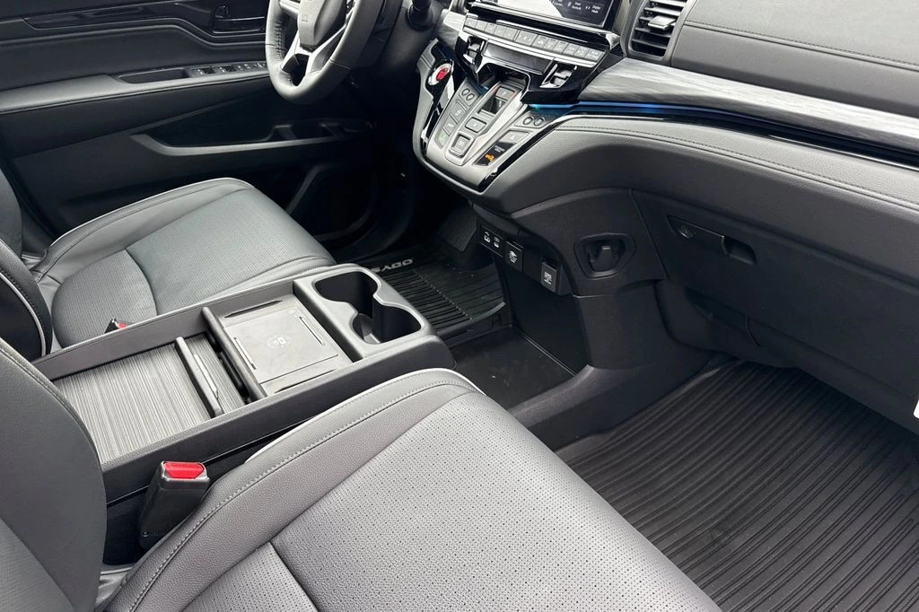 2026 Honda Odyssey Elite - Photo 13