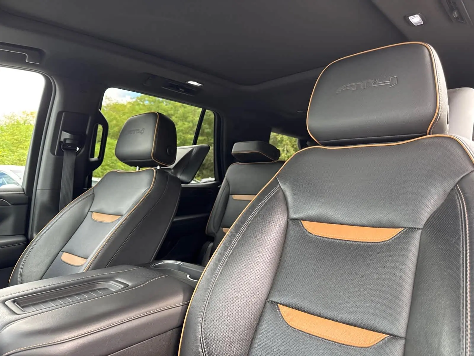 2021 Gmc Yukon AT4 photo 14