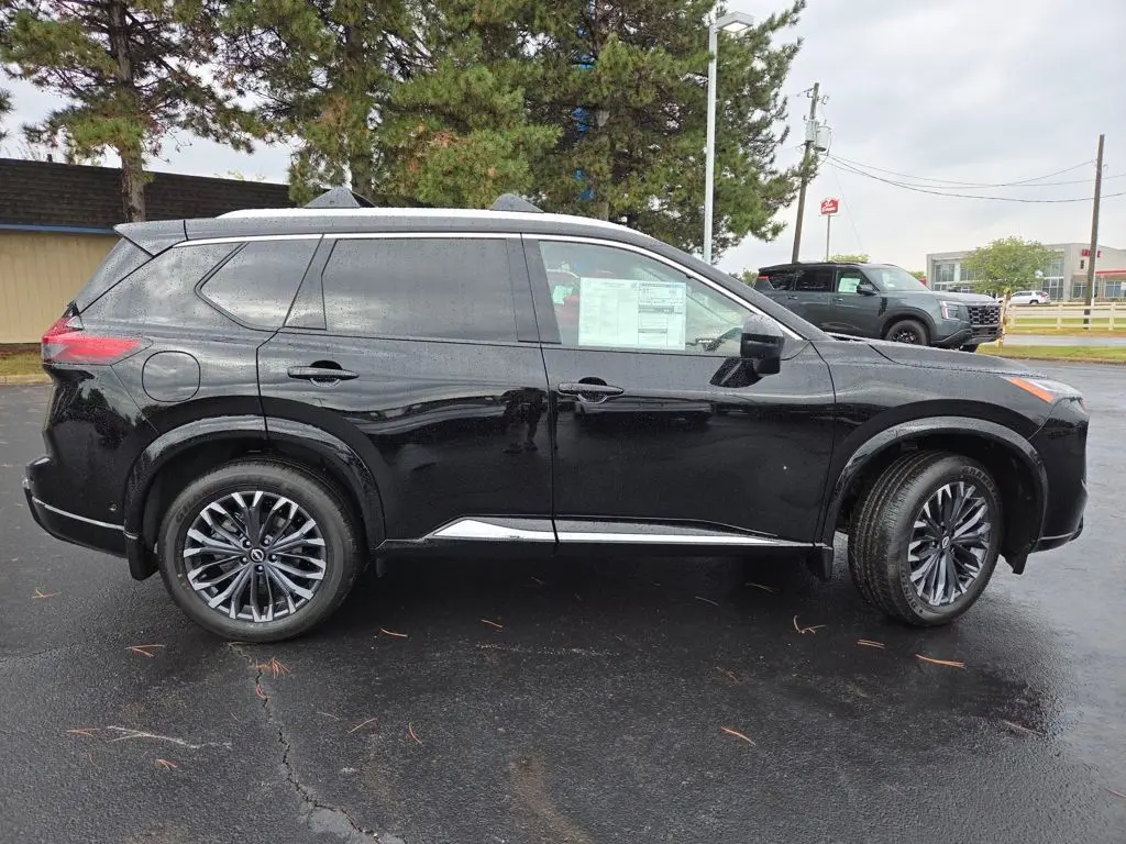 2026 Nissan Rogue Platinum photo 26