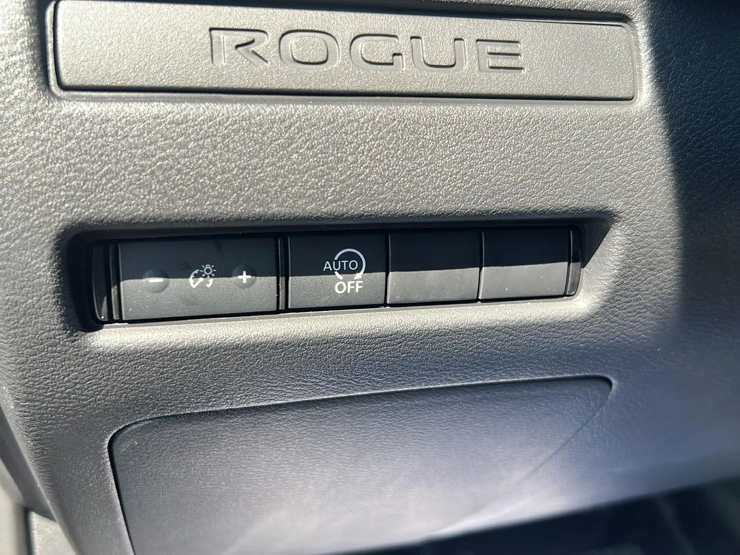2026 Nissan Rogue S photo 20
