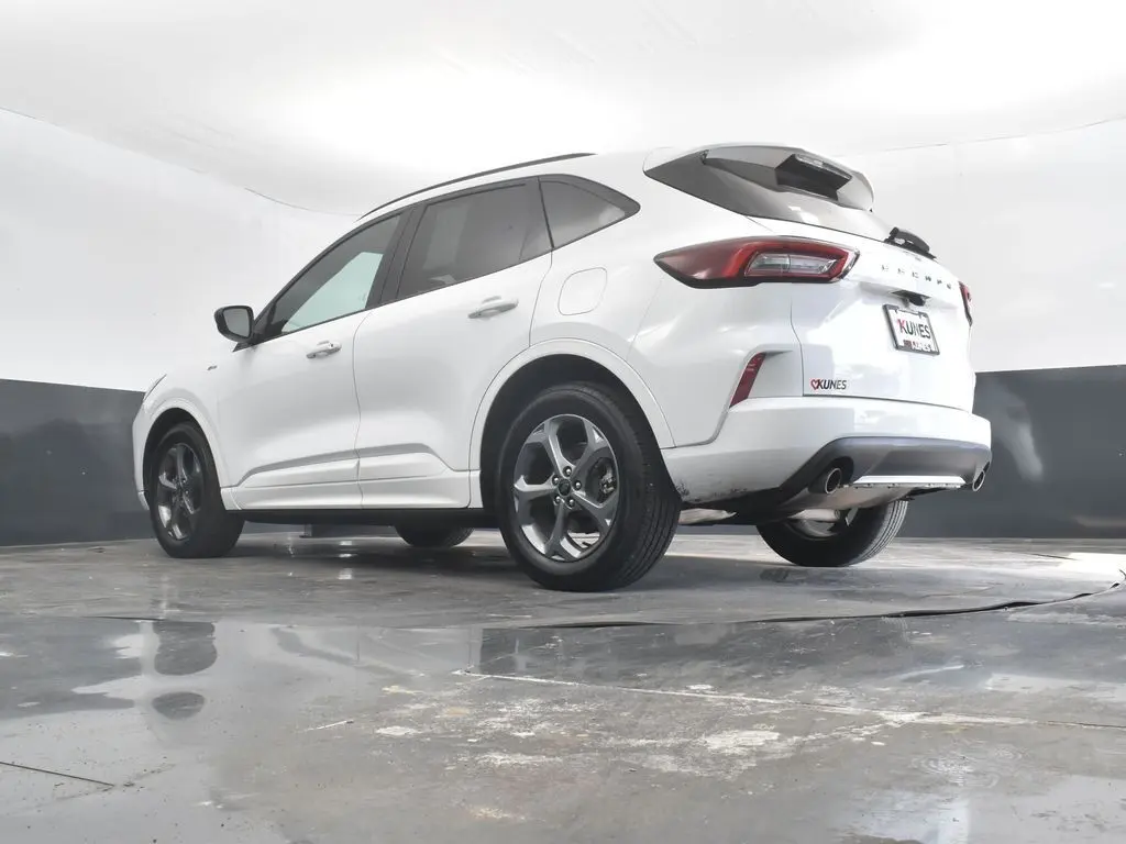2023 Ford Escape ST-Line photo 46