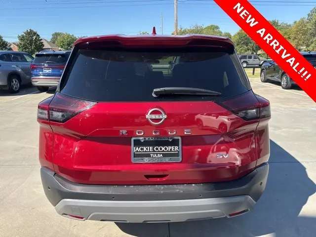 2023 Nissan Rogue SV photo 5