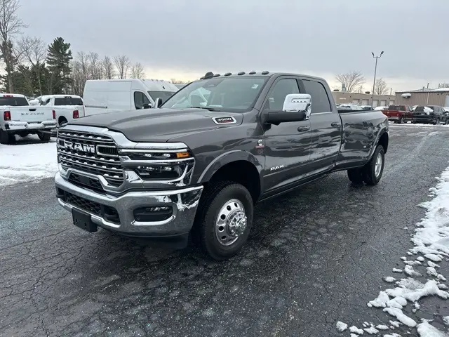 2025 Ram 3500 Limited photo 4