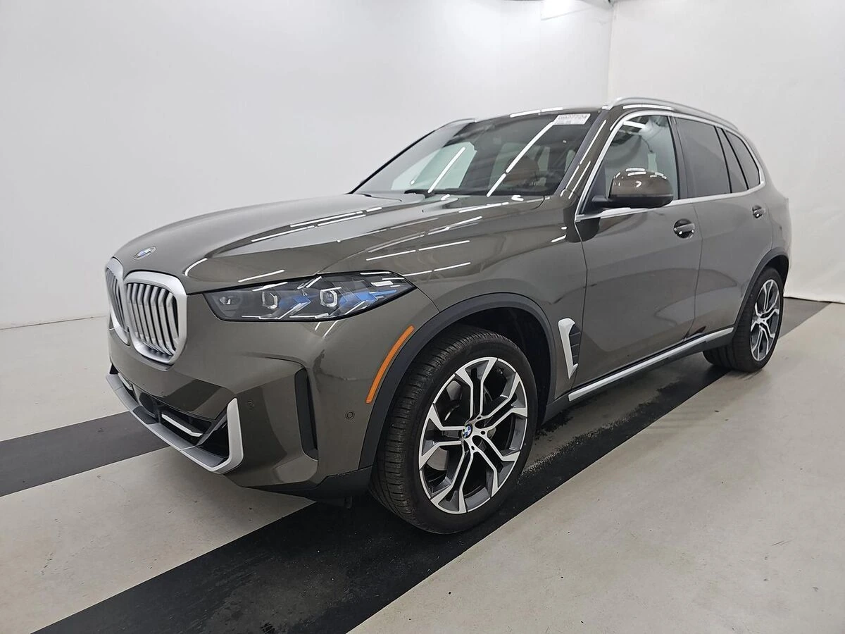 2026 BMW X5 sDrive40i's photo