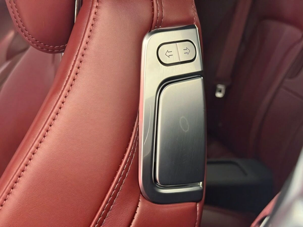 2026 Bentley Continental GTC Base - Photo 10